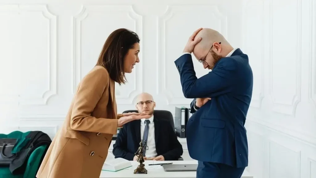 Advogados em Ariquemes: Como contratar sem riscos