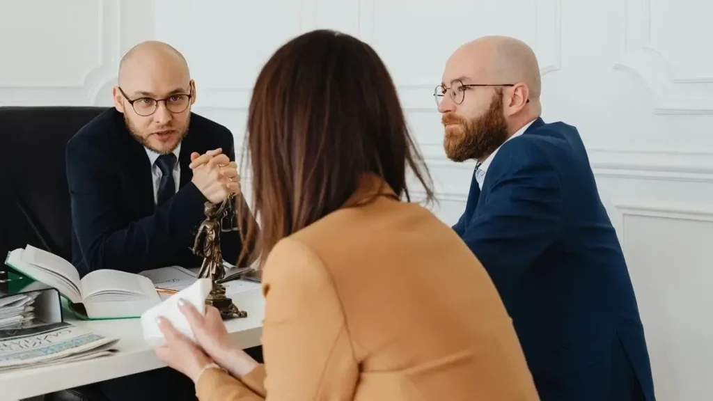 Advogados em Juruá: Como contratar sem riscos